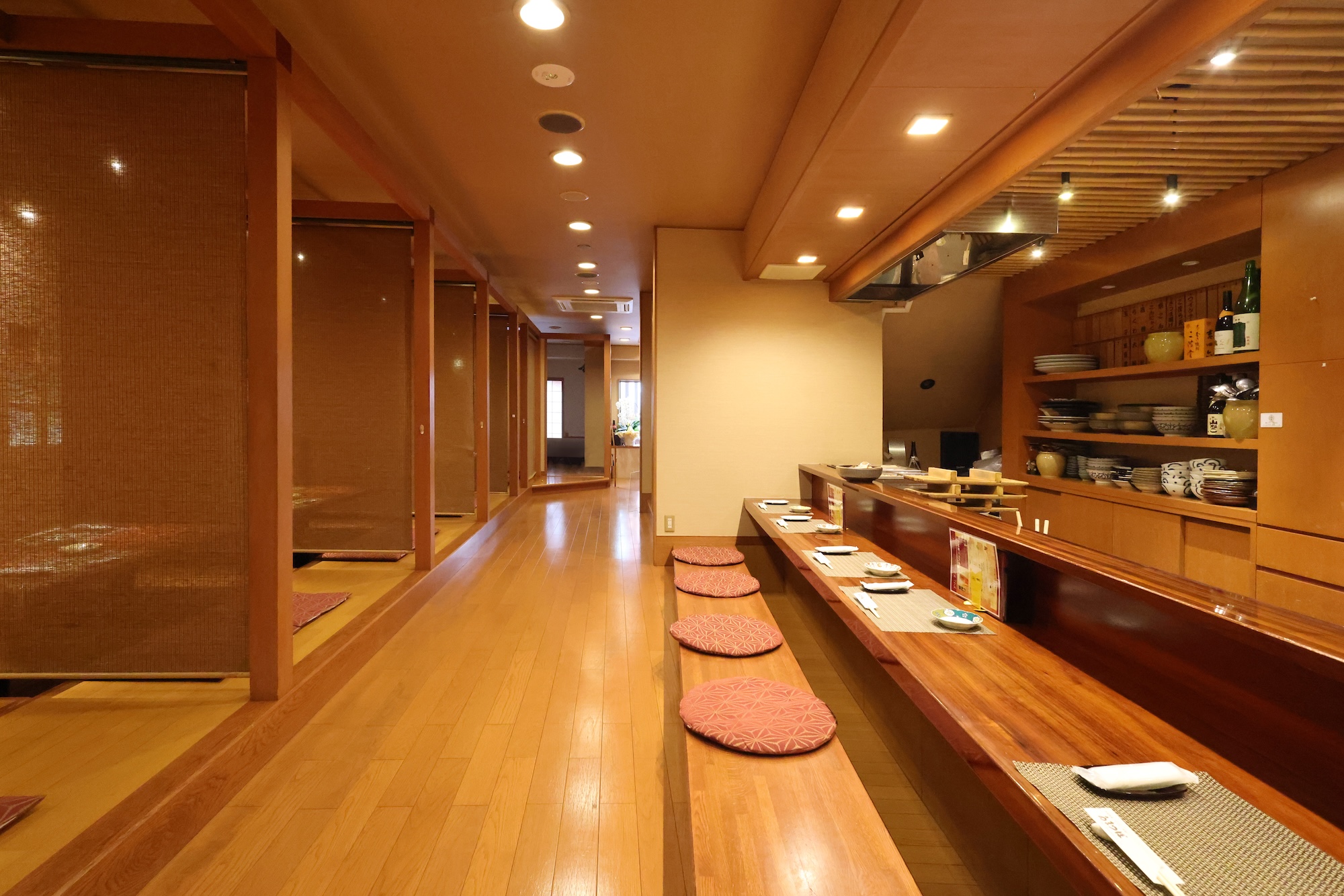 写真1｜金沢の居酒屋「あまつぼ」旬味鮮菜・おでん・旨酒